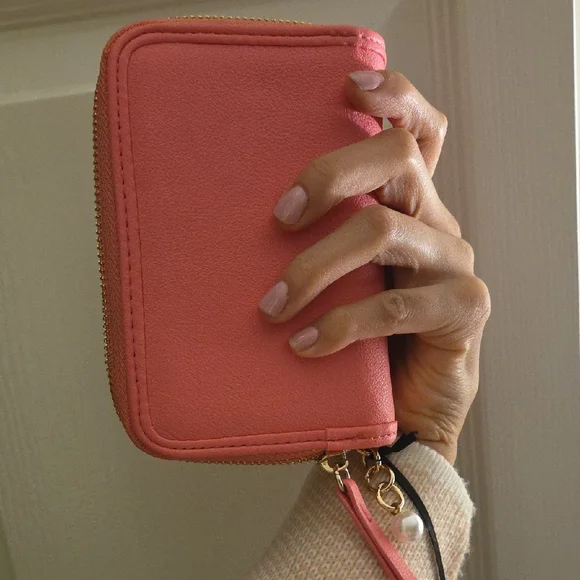 Juicy Couture Coral Pink Wallet - Picture 2 of 4